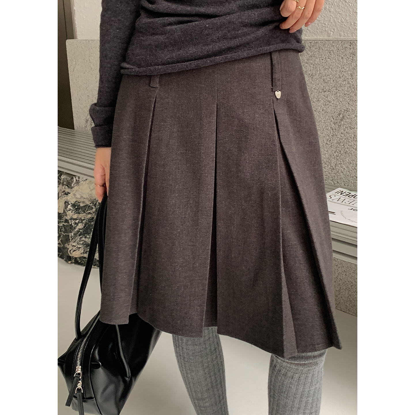 衣尔衫 蒂安娜 呢子高腰线韩系百褶裙A字中裙半身裙女纯色0723