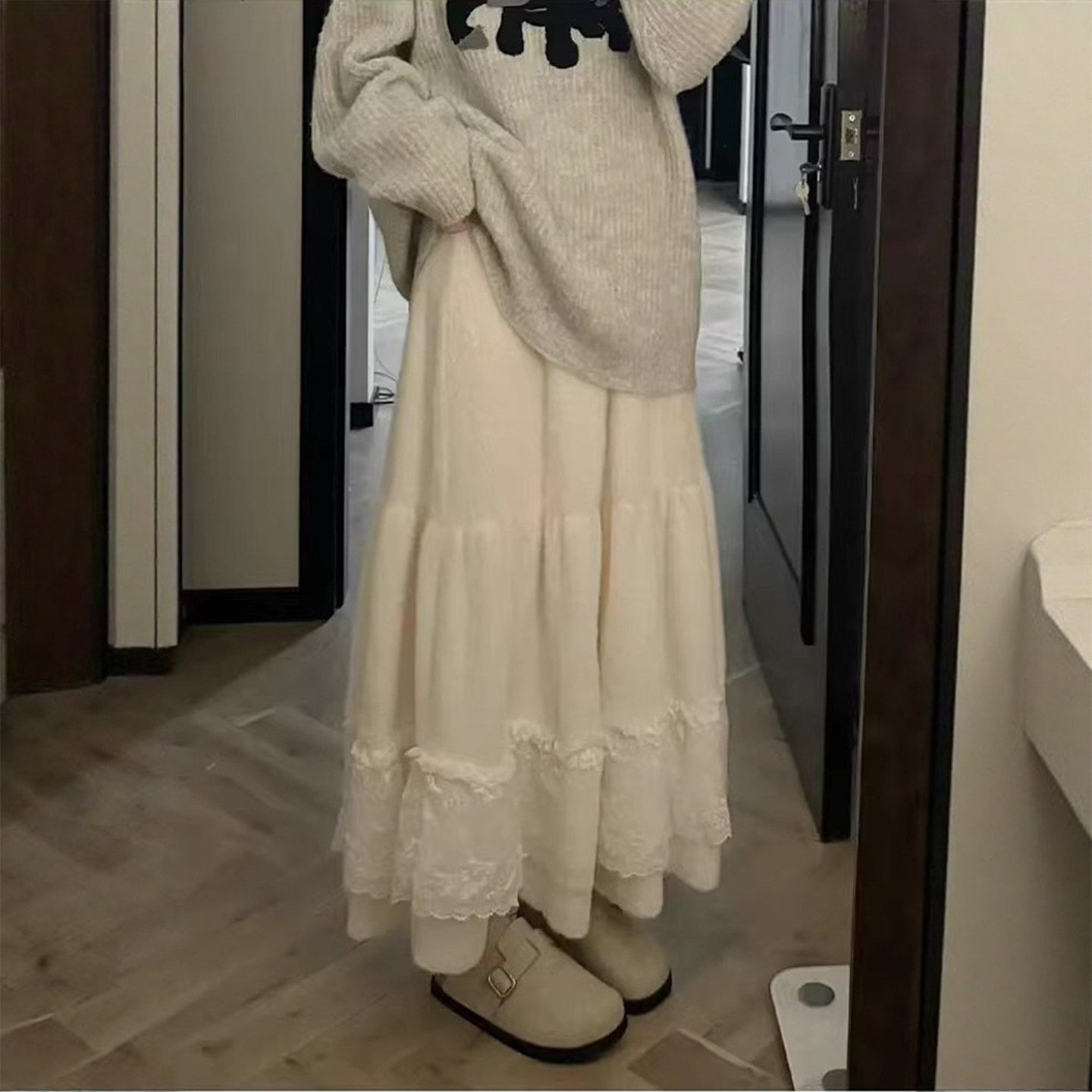 大码白色加厚毛绒半身裙女秋冬季蕾丝蛋糕裙半裙胖mm遮肚子长裙子