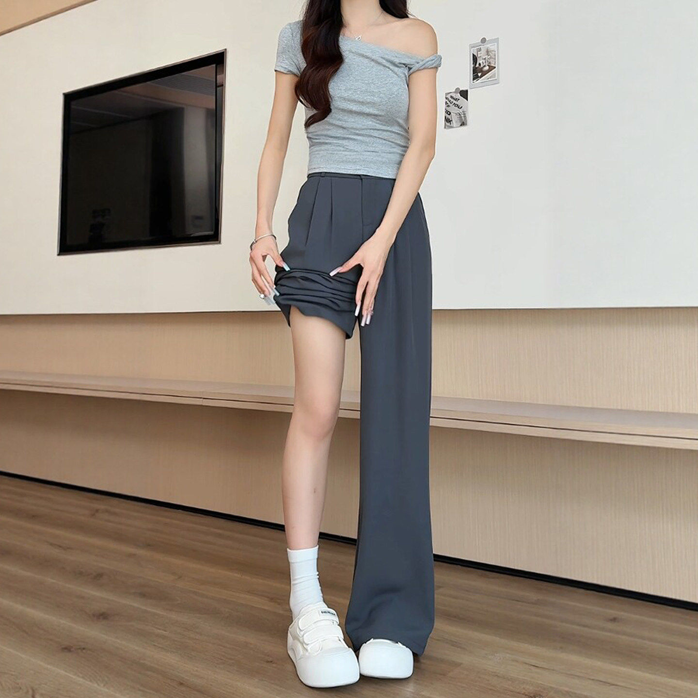 灰色西装裤女夏薄款2026新款高级感垂感小个子宽松直筒休闲阔腿裤