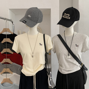 欧玛莱 小狗刺绣圆领正肩修身显瘦短袖T恤女2026春夏季新品潮6384