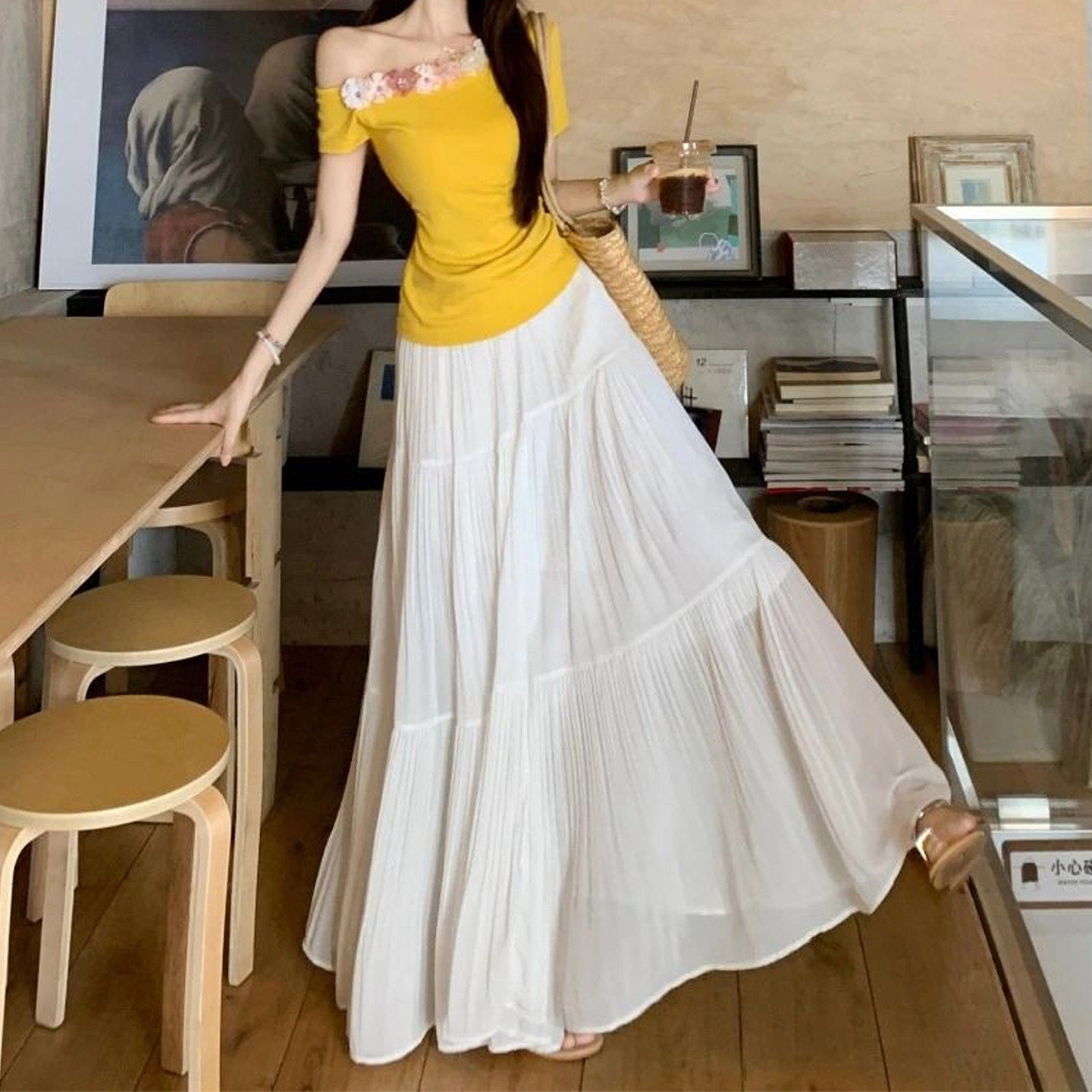 白色雪纺半身裙女夏季2026新款小个子a字纱裙垂感显瘦蛋糕长裙子