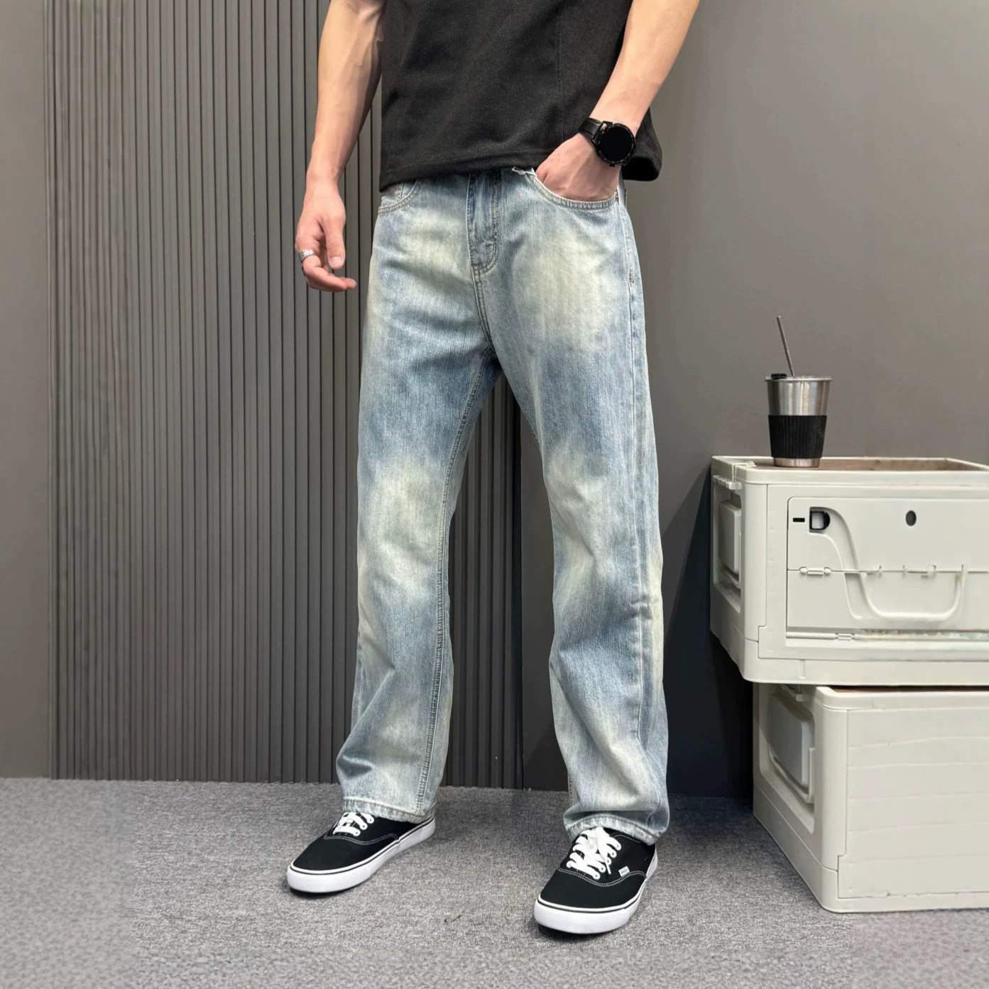 美式高街浅蓝牛仔裤男士宽松直筒阔腿裤潮牌显瘦垂感水洗做旧长裤