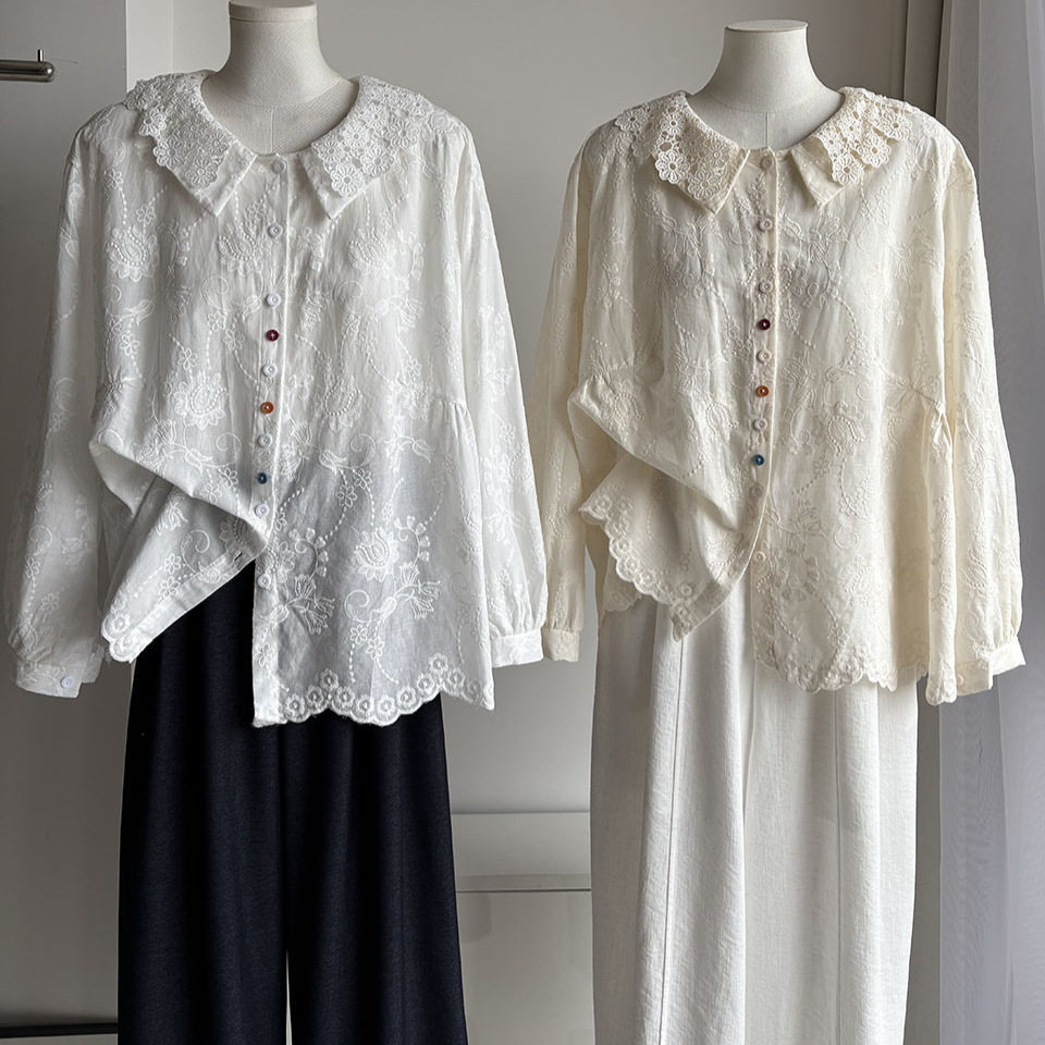 [比正]2026秋季新品 韩系蕾丝娃娃领刺绣衬衫女彩扣宽松上衣7283