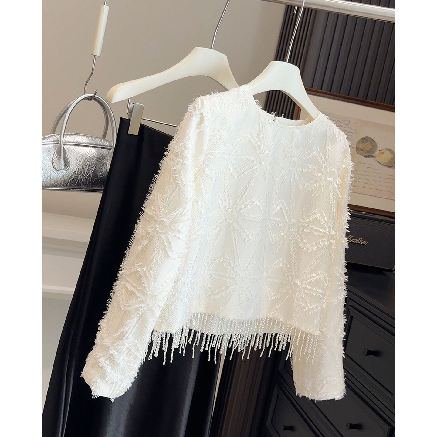 高级感巨好看流苏钉珠长袖衬衫女春季新款小众别致短款毛茸茸上衣