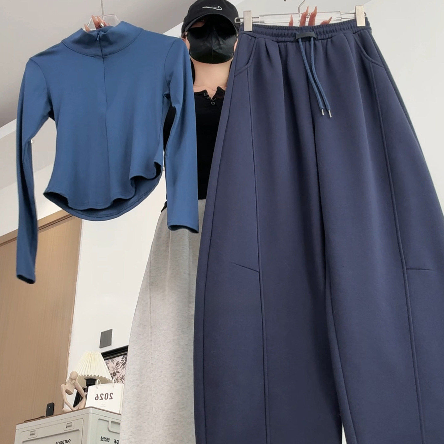 藏青色运动裤女春秋新款加绒大码胖mm阔腿显瘦香蕉卫裤休闲弯刀裤