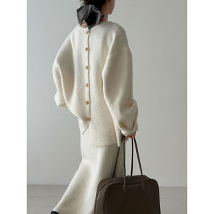 温柔针织裙子两件套套装 韩系慵懒后背纽扣毛衣 半身裙女秋冬新款