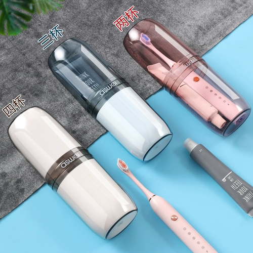 Студент, живущий в школьной туалетной чашке общежития, женщина милая высокая стоимость рта, чашка зубной щетки для рта