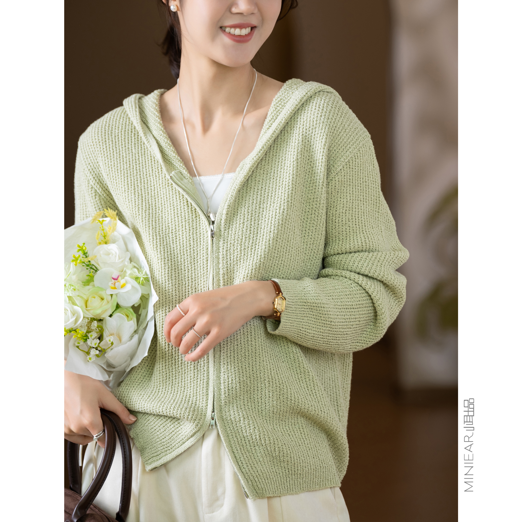 小耳出品棉混纺连帽拉链针织开衫