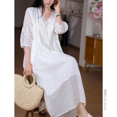 小耳出品V领袖口刺绣苎麻连衣裙