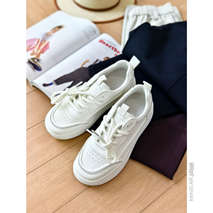 软底小白鞋 小耳出品 休闲时尚 增高牛皮百搭圆头厚底板鞋 太好穿了