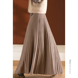 小耳出品 亲肤安迪绒竖条大裙摆半身裙松紧腰气质长裙女