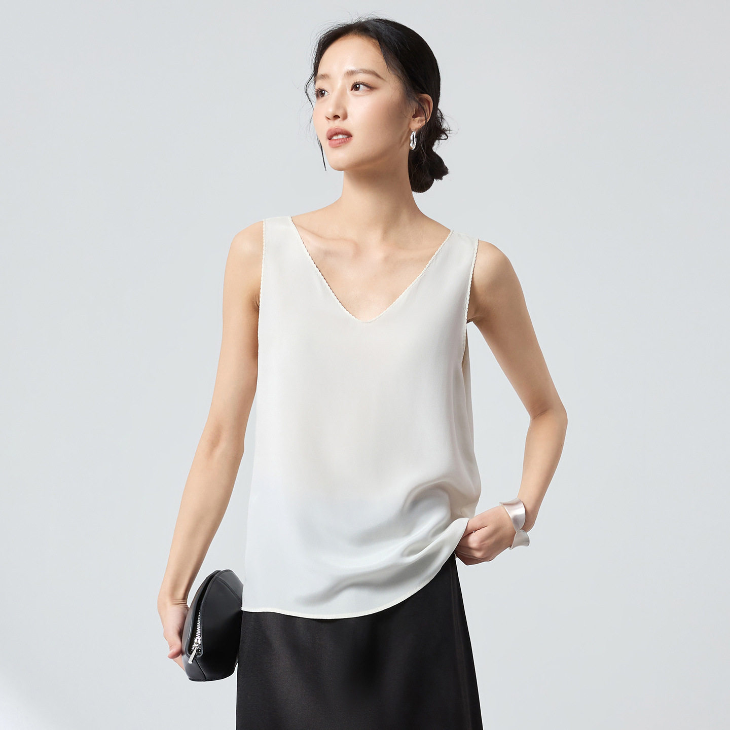 杭州源头工厂2026春夏新款背心女垂坠吊带可内搭外穿打底上衣小衫