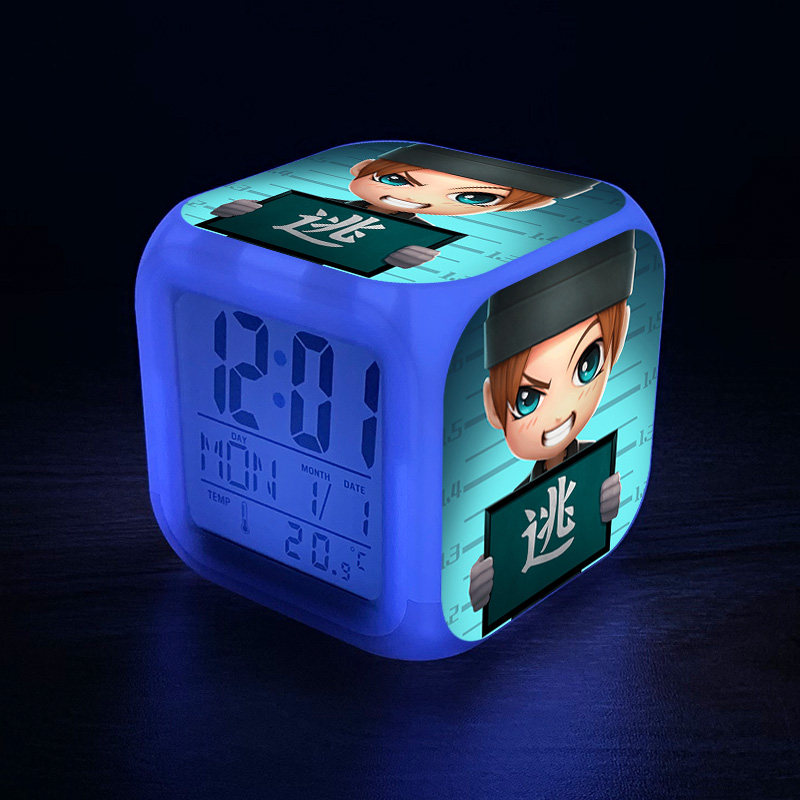 动漫逃跑吧闹钟少年床头夜光电子钟可爱学生七彩静音闹铃生日礼物
