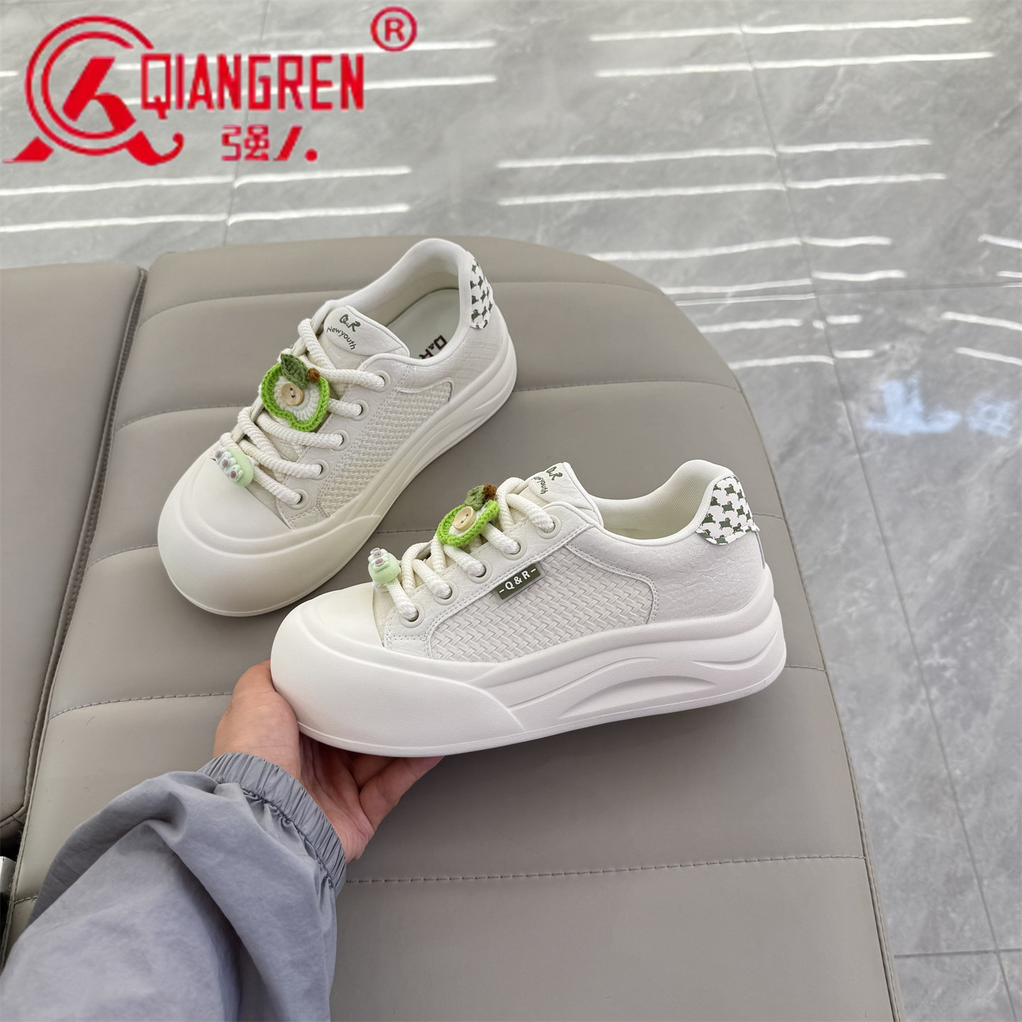 强人厚底轻便百搭小白鞋女