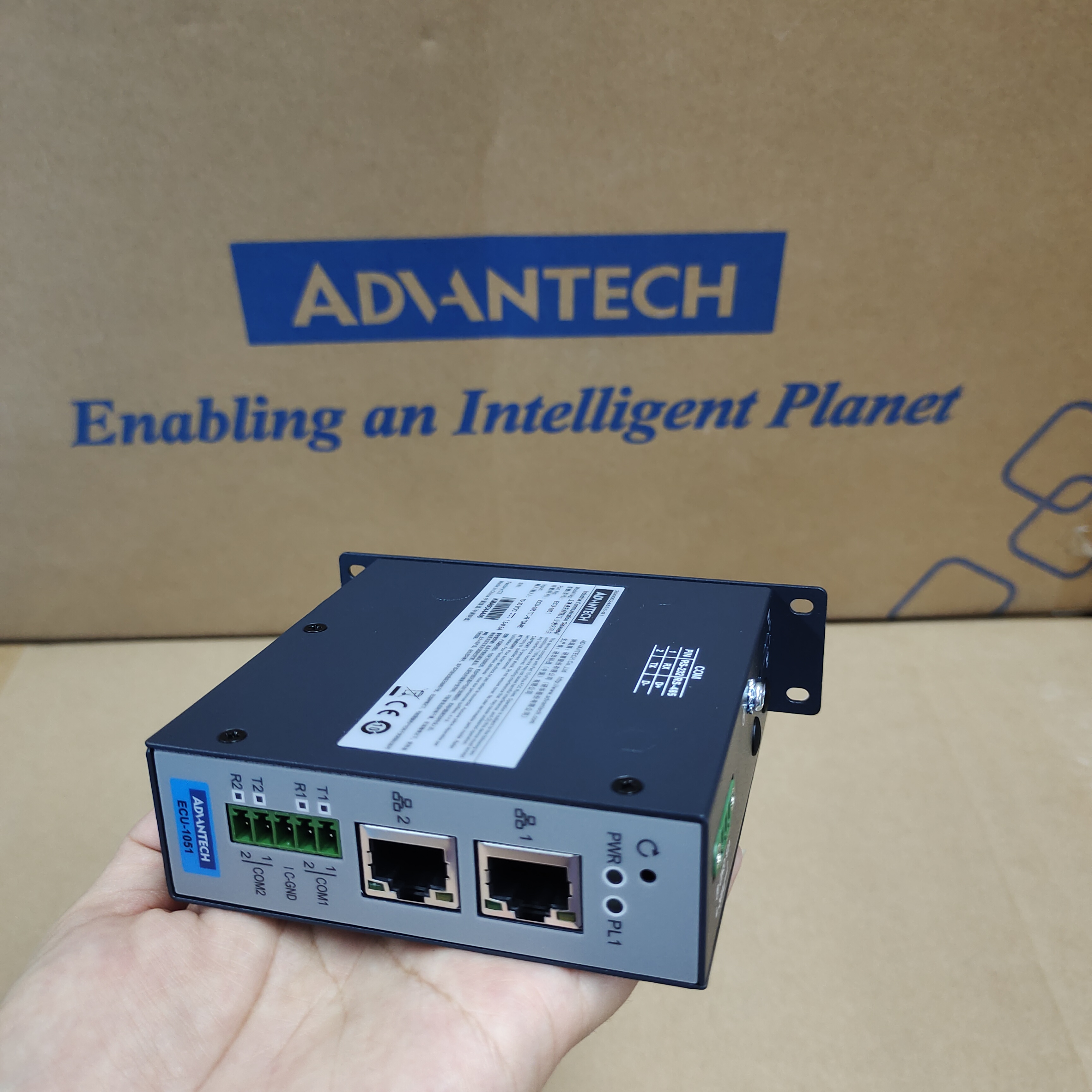 研华ECU-1051/1251/1152站立式联网云工业智能通信网关全新现货