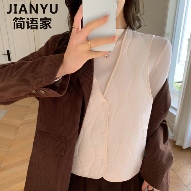 羽绒马甲女款内搭轻薄叠穿配大衣V领羊毛内胆秋冬可外穿保暖背心