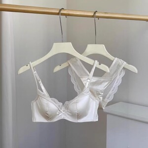 维多利亚玛丽莎蕾丝内衣女小胸聚拢文胸夏季薄款防下垂收副乳套装