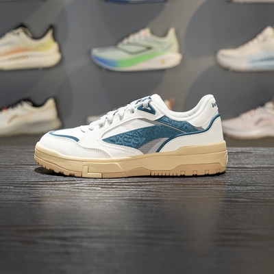 李宁休闲鞋男子2025冬季新款惟吾LOW舒适软弹低帮耐磨板鞋AGCV263