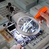 拜斯特台式 10倍放大镜维修电路板手机led光源清晰光学镜片便携