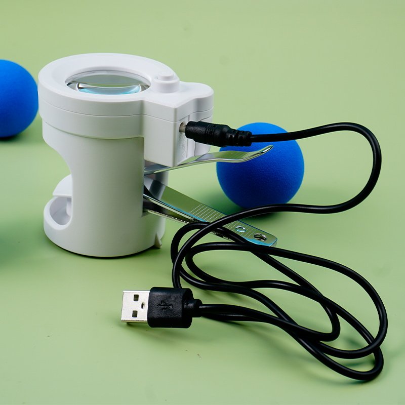 便携带LED灯手持指甲钳放大镜USB充电老年人专用指甲刀防飞溅,家庭/个人清洁工具,指甲钳,淘宝优惠券,粉丝福利购,淘宝优惠卷