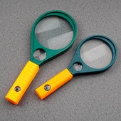 拜斯特手持阅读放大镜6倍便携老人学生阅读看报看手机学习辅助