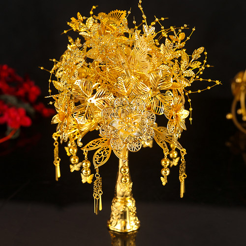 黄金色手捧花新娘结婚礼物婚礼新婚秀禾闺蜜高级手工中式