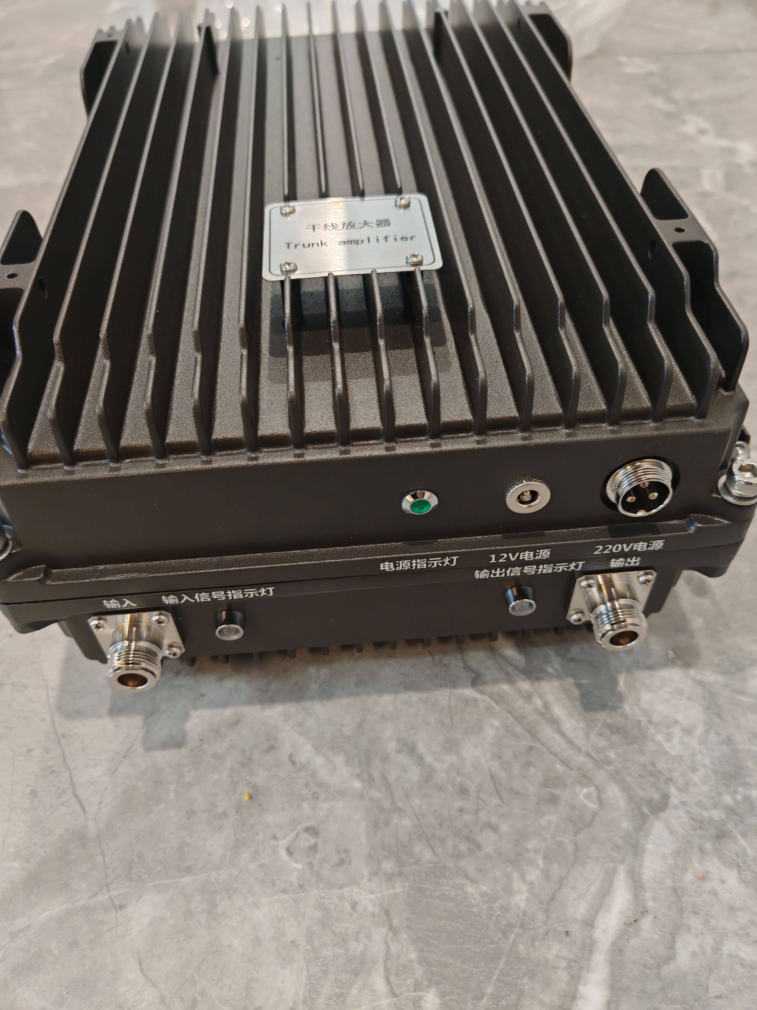 防水型干线放大器400-470MHz  对讲机中继台信号放大器
