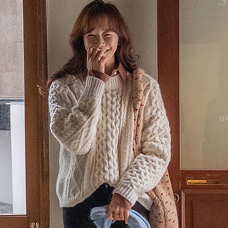 韩国代购直邮Leelin冬百搭温柔休闲日常麻花纹圆领宽松长袖针织衫