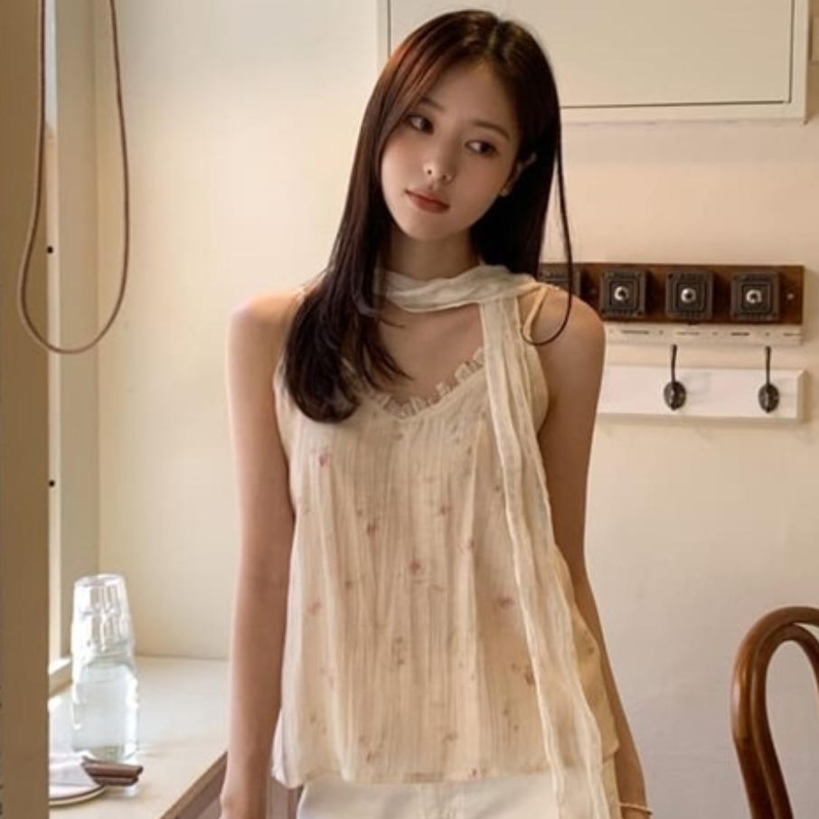 韩国代购直邮2026夏Cherrykoko温柔碎花木耳边V领吊带背心减龄