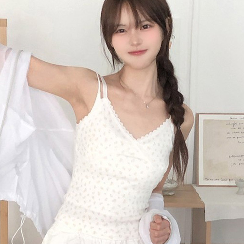 韩国代购直邮2026夏Flily甜美少女风波点V领修身显瘦蕾丝吊带背心