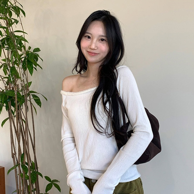 韩国代购直邮Flily冬温柔淑女一字肩斜领显瘦长袖打底针织衫女,女装/女士精品,毛针织衫,淘宝优惠券,粉丝福利购,淘宝优惠卷