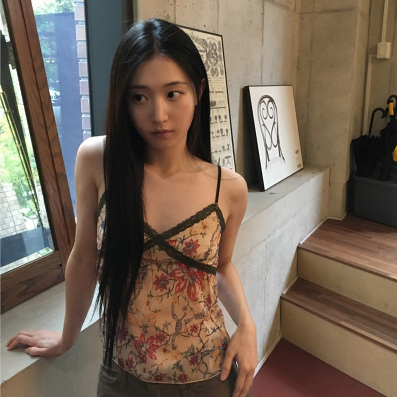 韩国代购直邮2026夏Daybin复古碎花蕾丝拼接修身显瘦吊带背心女