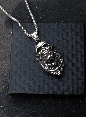 朋克风狮子骷髅头十字架立方体钛钢项链欧美个性复古吊坠潮男女生