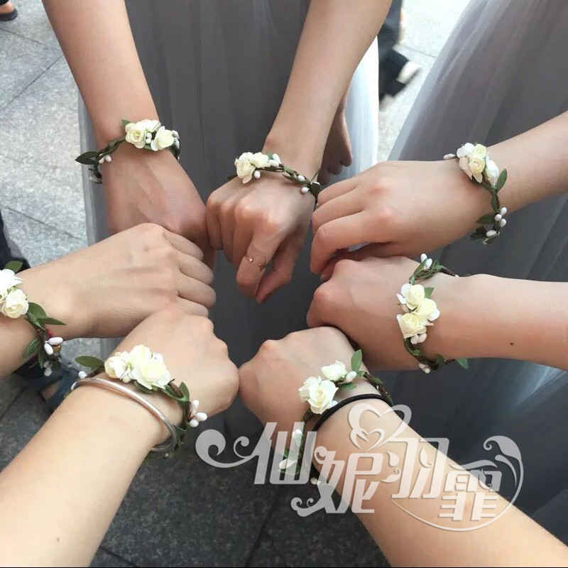 幼儿园儿童花环手环手腕花表演