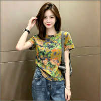 Short-sleeved T-shirt for women in summer, loose and high-end with a blend of colors, 2026 new style printed and good-looking top for summer wear thumbnail 3