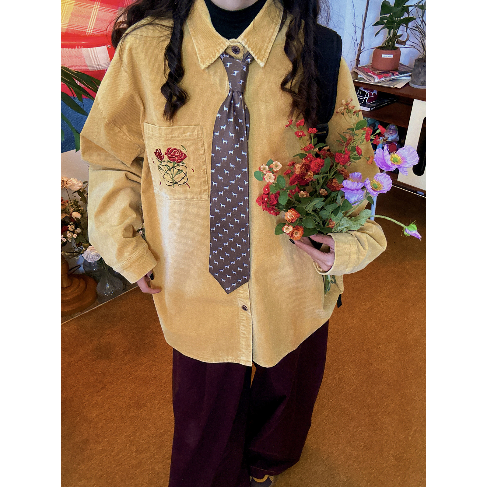 C2自制/复古灯芯绒玫瑰刺绣做旧长袖衬衫男女同款秋季学院风上衣