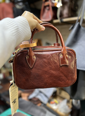 制道头层摔纹植鞣皮波士顿保龄球包文艺包双拉链手提斜挎包Y00233