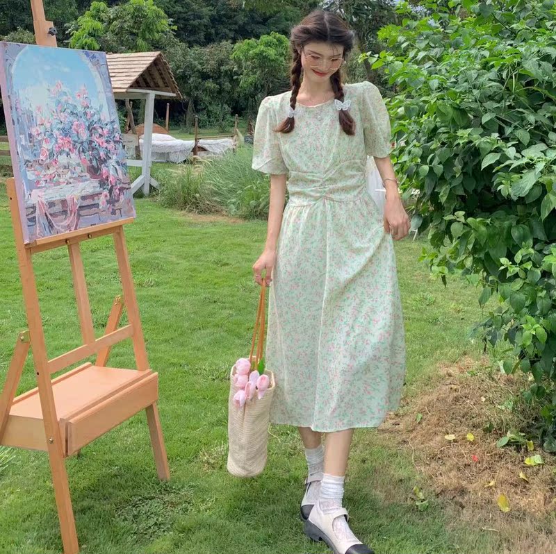 Real shot short sleeve floral dress women's summer waist close show thin temperament tuck green knee first love dress
