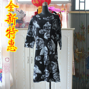 打折清仓特价味之道品牌样衣黑色印花中袖连衣裙包邮春秋韩版长裙