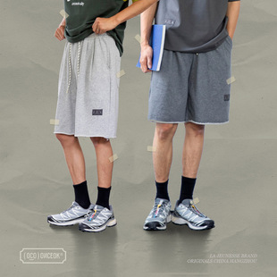 复古休闲百搭运动短裤 任选三件 潮牌宽松直筒情侣五分裤 249元
