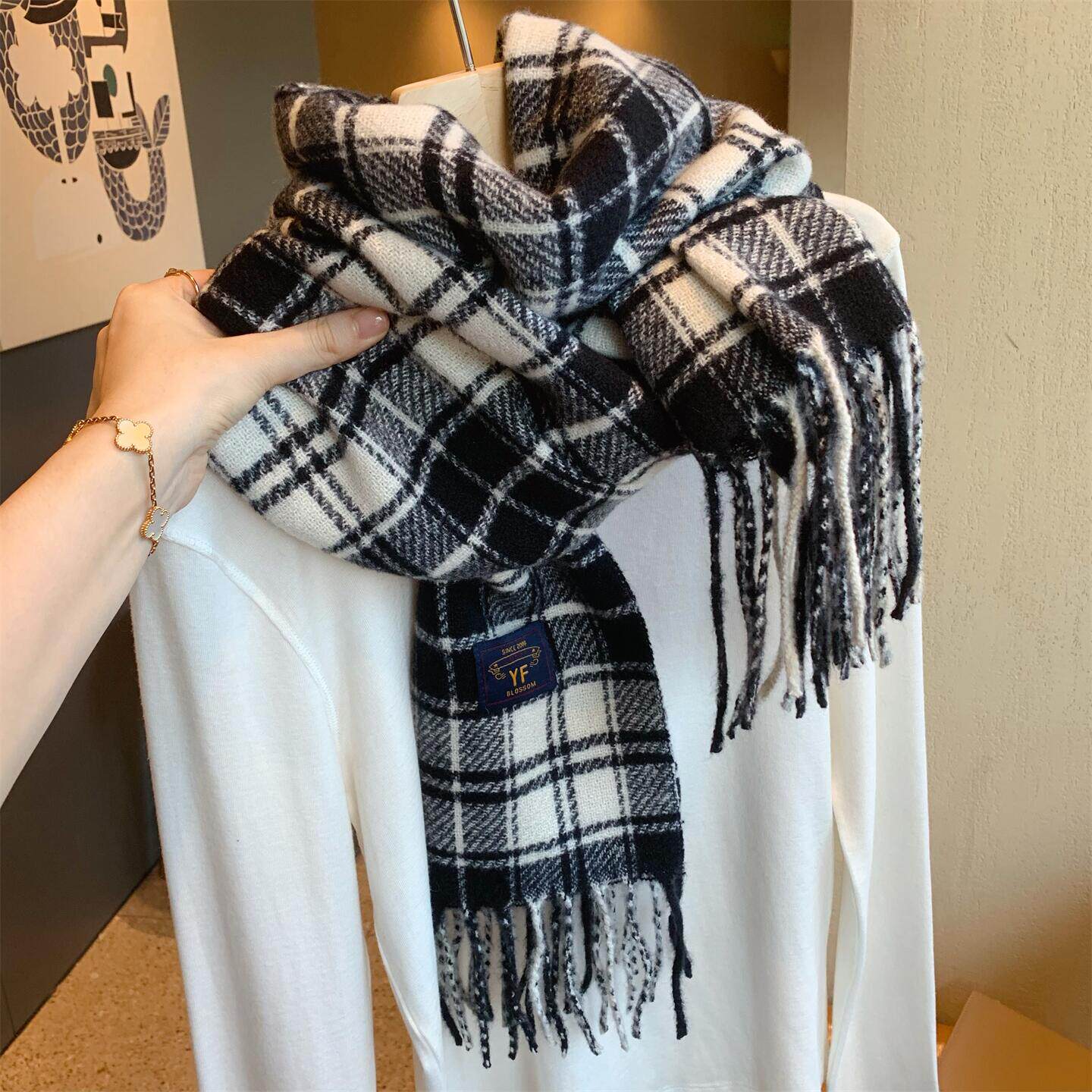 韩国经典黑色流苏格子仿羊绒围巾女秋冬季百搭情侣加厚保暖围脖男