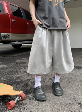 男装东大门休闲短裤松紧
