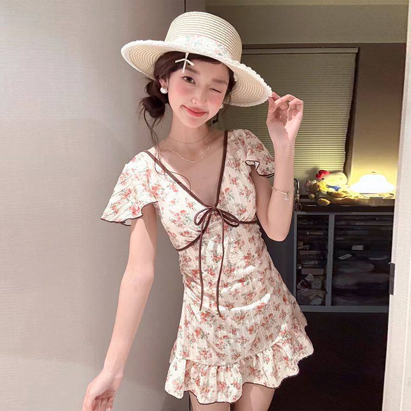 碎花小清新保守连体裙式游泳衣女遮肉显瘦学生小胸泡温泉度假泳装