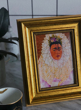 新品新款推荐Frida 弗里达艺术家画框 摆台油画家居饰品气质摆件
