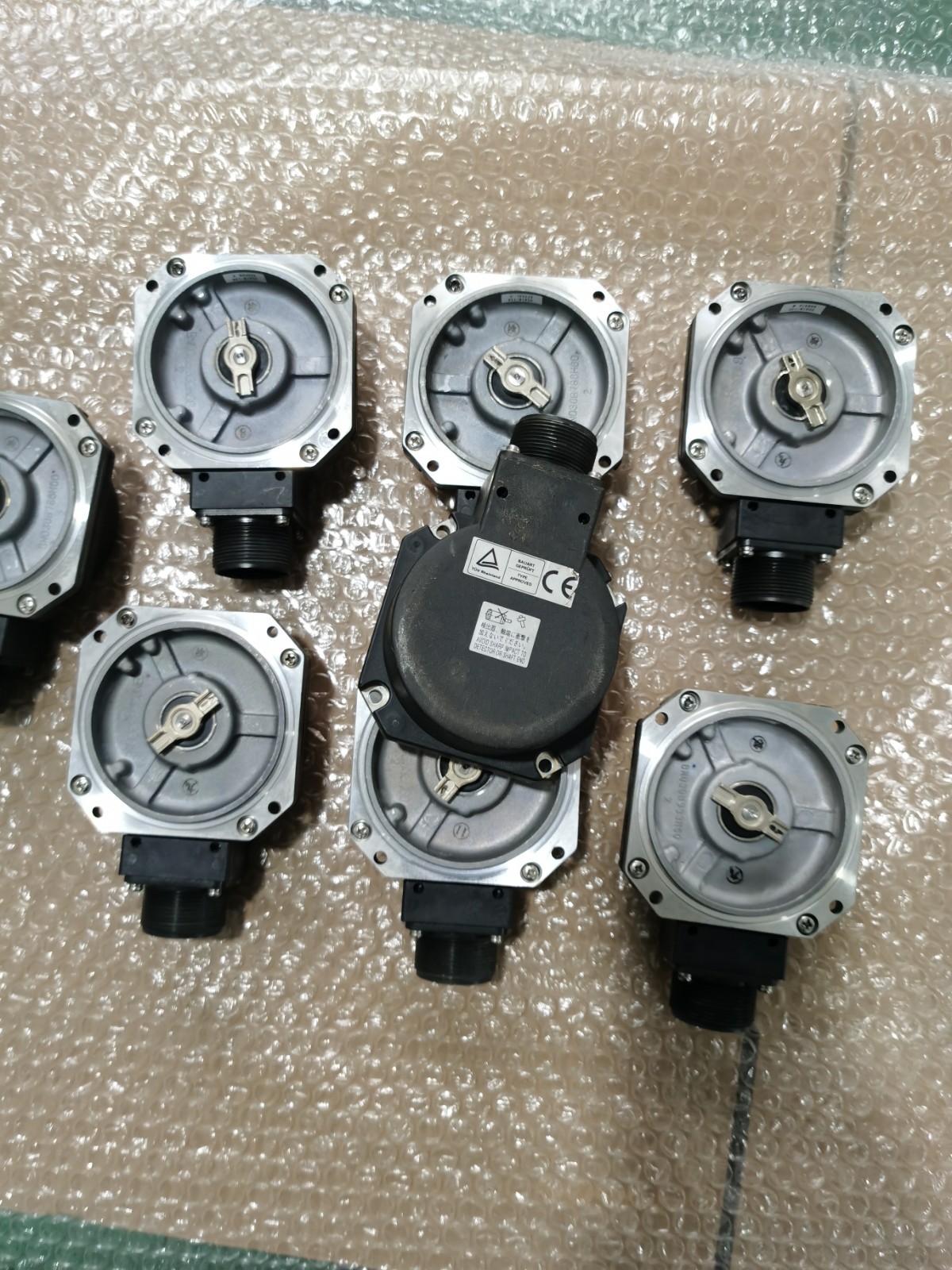 三菱伺服编码器 OSA18-A21 配 HF-SE152B  HF-SE202B  议价