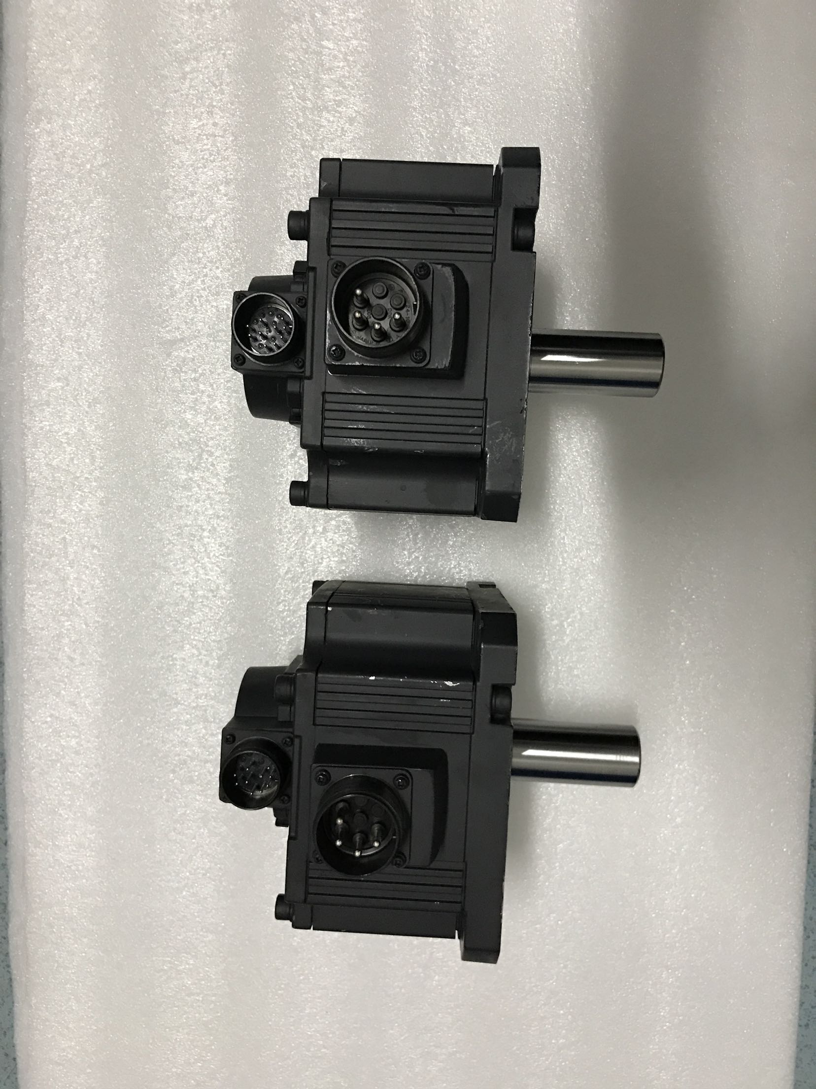 三菱伺服电机 HC-SFS202 HC-SFS202K  设备拆机货 成色新 仪价