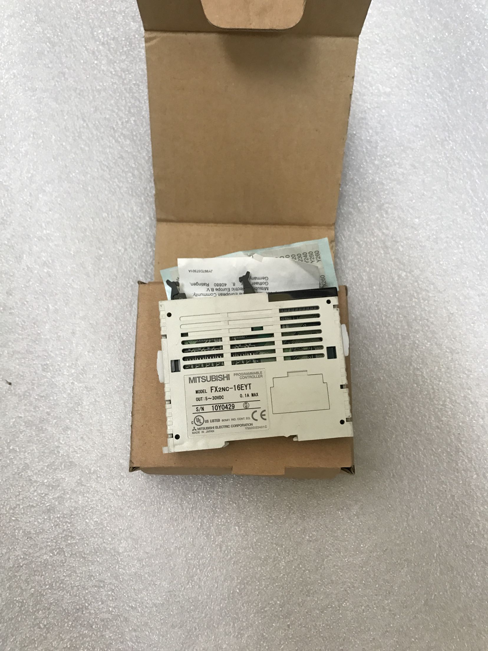 全新原装三菱PLC FX2NC-16EYT 全新原装 特价处理 实物拍摄 仪价