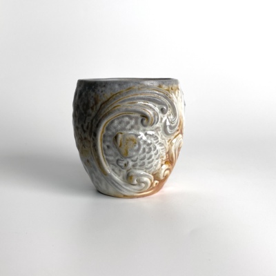 120ml大容量柴烧主人杯子无釉裸烧雕刻鱼自然落灰品茗杯客杯蓝灰