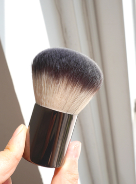 Hourglass便携矿物质散粉刷蜜粉刷金属刷柄握感舒适全脸定妆刷