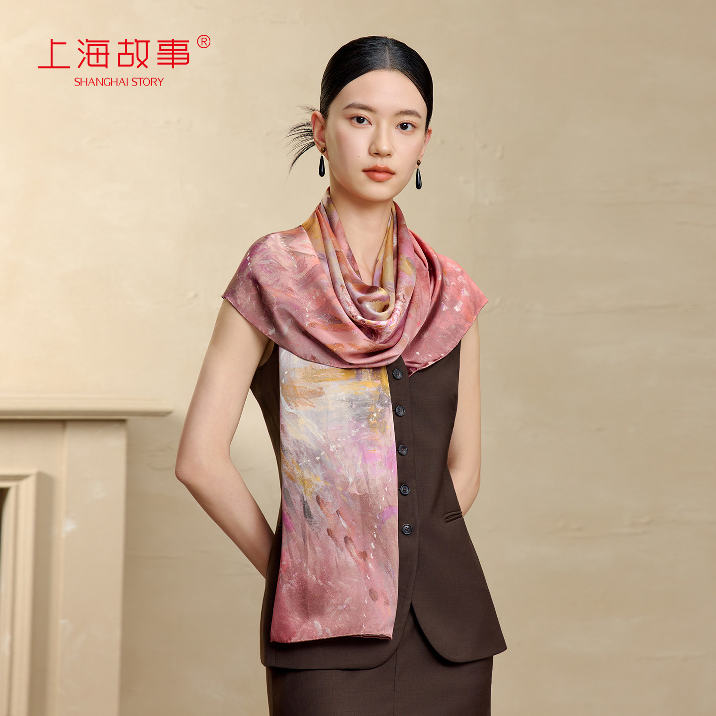 【专柜同款】上海故事2025秋冬新款桑蚕丝印花丝巾披肩送长辈礼盒,服饰配件/皮带/帽子/围巾,围巾/丝巾/披肩,淘宝优惠券,粉丝福利购,淘宝优惠卷